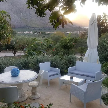 Casa vacanze Casale Degli Ulivi Castelluzzo