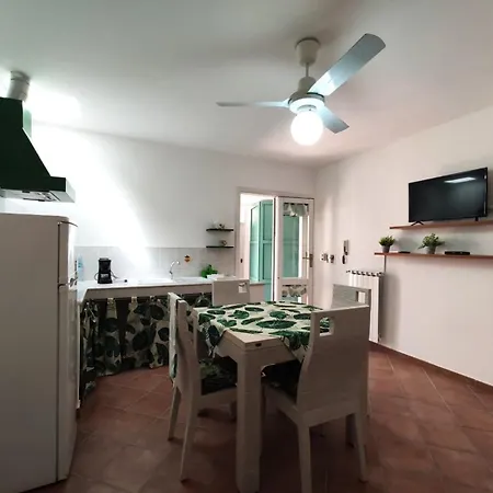Tatil Evi Casale Degli Ulivi *