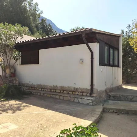 Casa vacanze Casale Degli Ulivi Castelluzzo