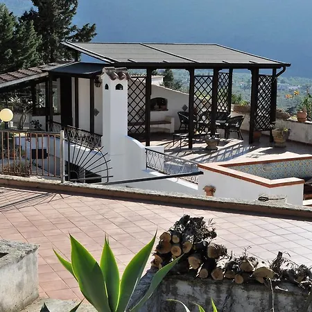 Casale Degli Ulivi * Castelluzzo