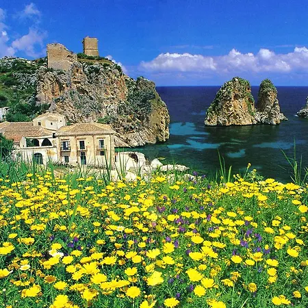 Tatil Evi Casale Degli Ulivi Castelluzzo