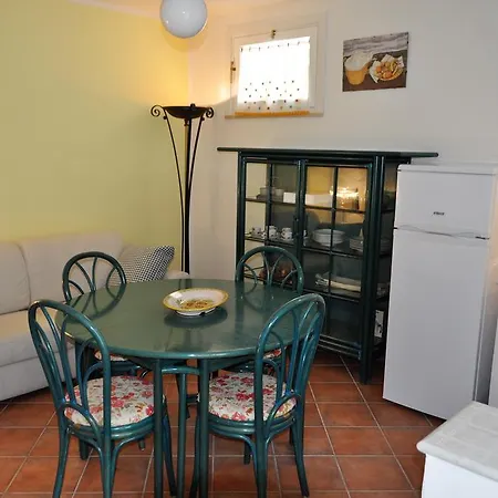 Tatil Evi Casale Degli Ulivi